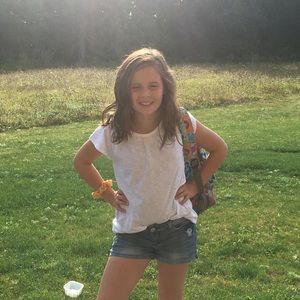 Meet your Posher, Ella